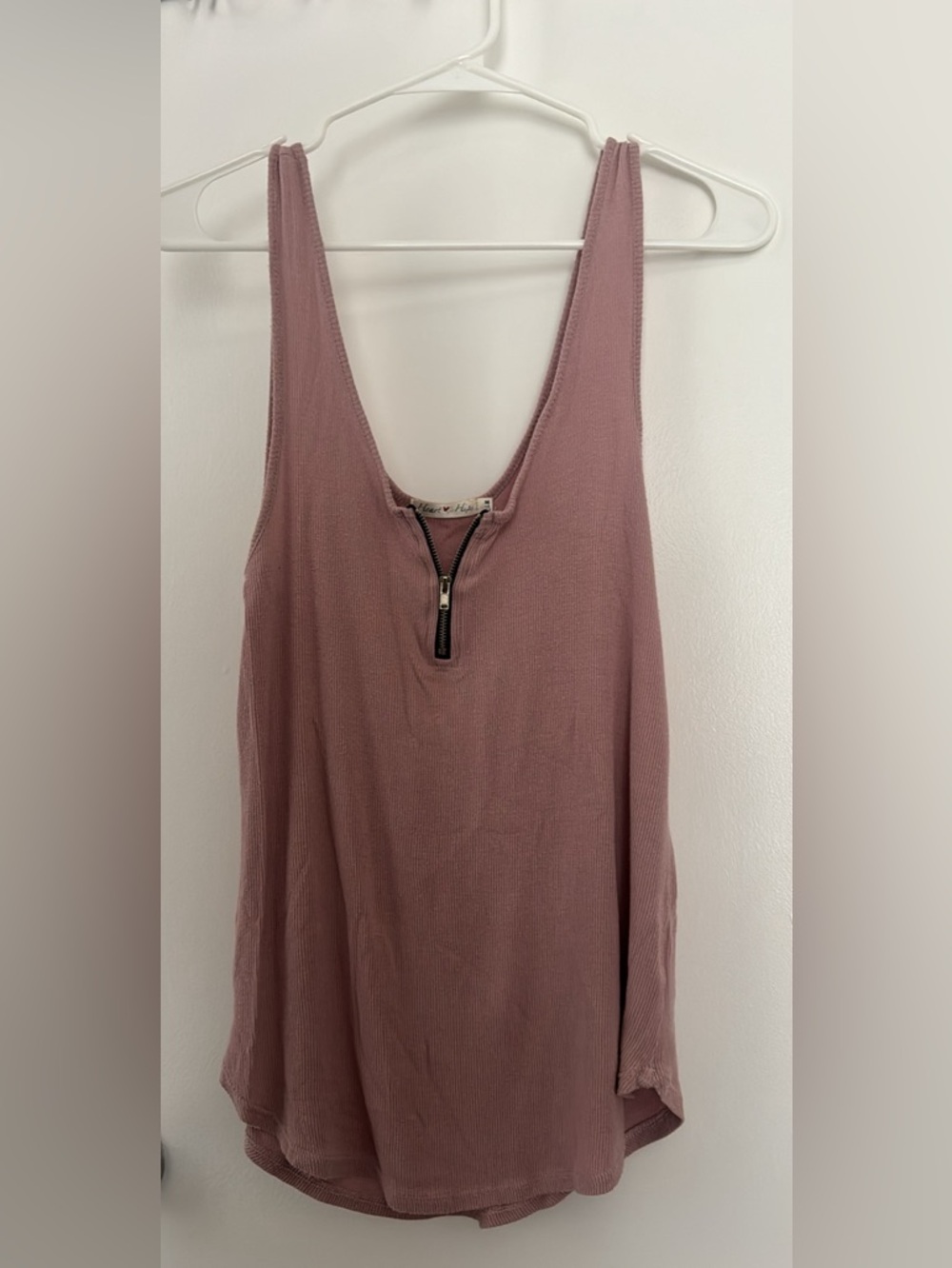 Women’s Mauve Zip-Front Ribbed Tank Top